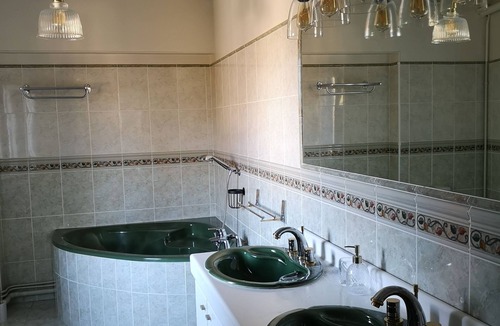 Asnieres-sur-Oise Bed & Breakfast | Le Clos des Fées