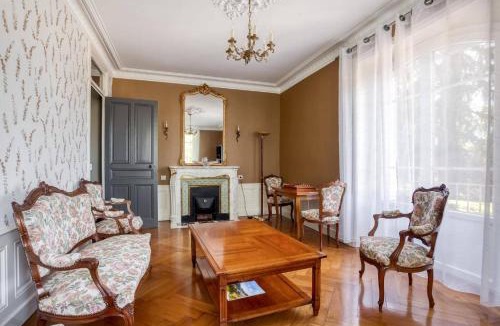 Jassans-Riottier House | Le Clos des Pervenches