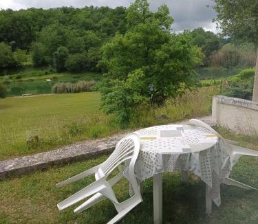 Belmontet Bed & Breakfast | Le clos des romarins chambre ORCHIDEE