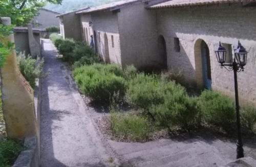 Belmontet House | Le clos des romarins Gîte le COQUELICOT