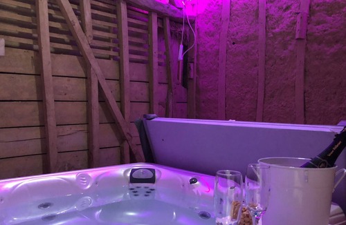 Montcavrel House | Le Clos Dessyag