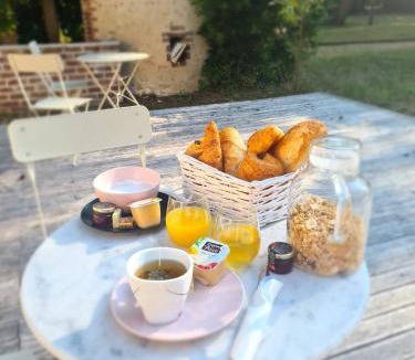 Saint-Ouen Bed & Breakfast | Le Clos du Cèdre