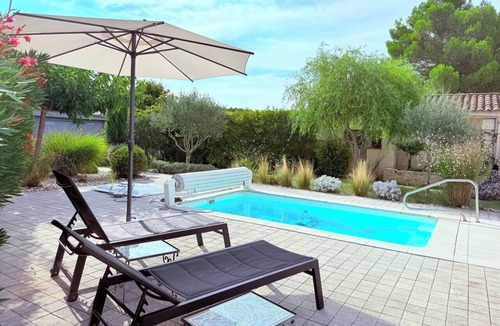 Barjac Villa | Le Clos du Cornier - Peace & quiet & private pool