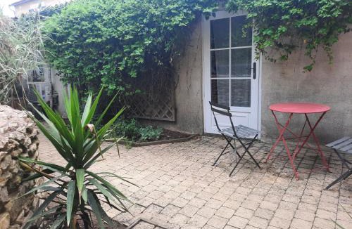 Vendeuvre-du-Poitou Bed & Breakfast | Le clos du coteau