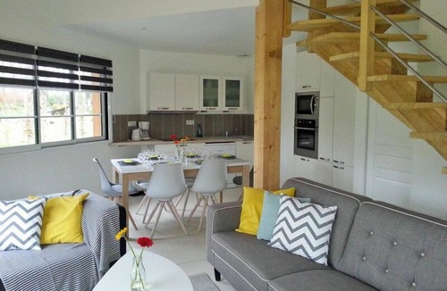 Houdetot House | Le Clos du Héron Perché