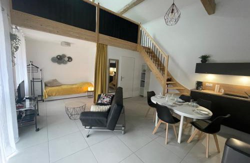 Beynost House | Le Clos Du Jardin