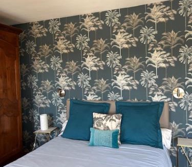 Saint-Coulomb Bed & Breakfast | Le Clos du Lupin