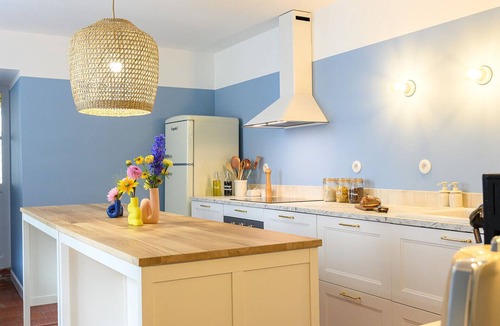 La Garnache Villa | Le Clos du Petit Saint Thomas - upmarket accommodation for up to 19 people