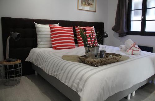 Rochefort House | Le Clos du Square - climatisé