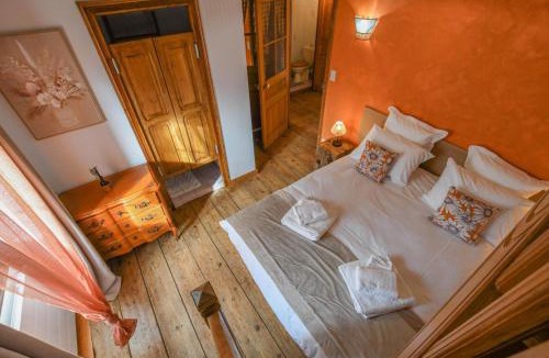 Rouvres-les-Vignes House | Le clos embelli