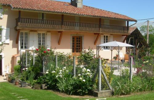 Caumont House | Le Clos Fleuri