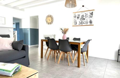 Montlouis-sur-Loire House | Le clos jasmin - quartier historique de Montlouis