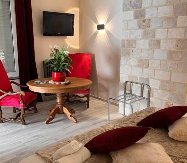 Haybes Bed & Breakfast | Le Clos Joli
