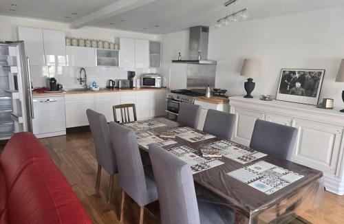 Thomery Apartment | Le Clos Malou cœur de Thomery 3 chambres 1 à 9 pers