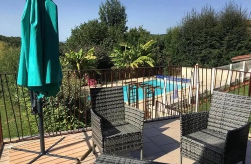 Sainte-Colombe House | Le Clos Marie - Grand Gîte Rural