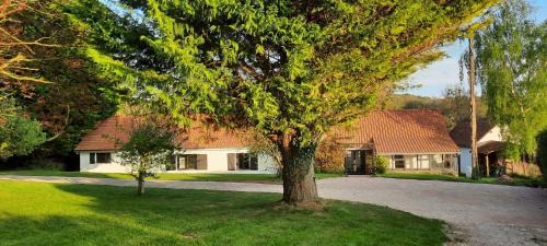 Cavron-Saint-Martin House | Le Clos Saint Martin