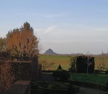 Pontorson Bed & Breakfast | Le Clos Saint-Gilles