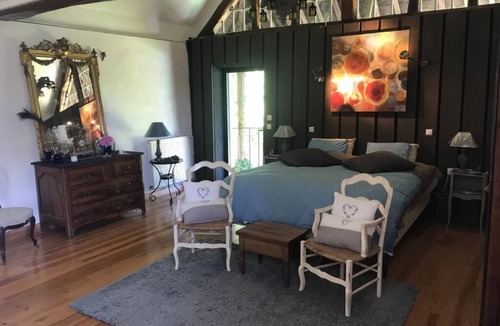 Sainte-Barbe-sur-Gaillon Bed & Breakfast | Le clos saint jean A stone's throw from Gaillon Castle 27600