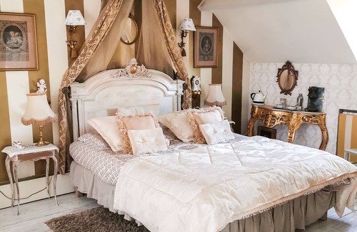 Tourny House | Le Clos Saint Paul