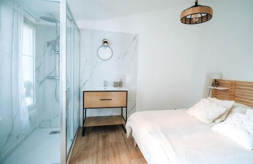 Saint-Michel-l'Observatoire House | Le constantinou