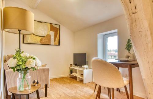 5th Arrondissement Apartment | Le Cocon - Appart climatisé - cœur de Lyon 5ème