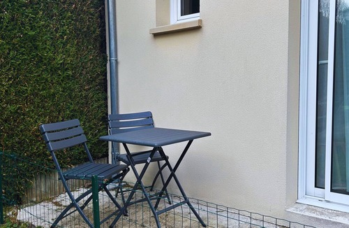 Precy-sur-Oise Apartment | Le Cocon Bleu, studio duplex cosy et lumineux