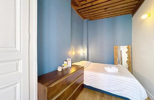 1st Arrondissement Apartment | Le Cocon Canut - Lyon Hypercentre