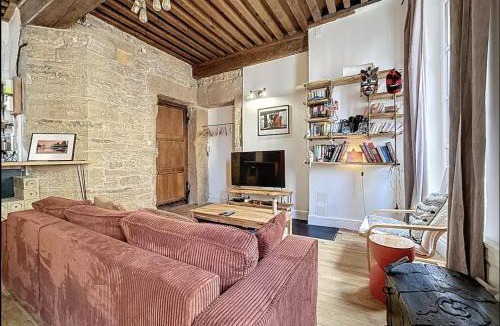 1st Arrondissement Apartment | Le Cocon Canut - Lyon Hypercentre