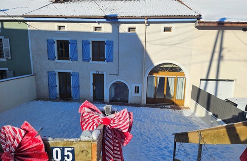 Vieux-Moulin House | Le Cocon d'Ava - Large 8-person gîte, perfect for families, billiards & leisure activities