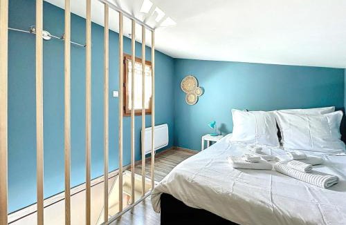 Saint-Quentin-en-Yvelines Apartment | Le Cocon d'Evasion Free parking and Private garden
