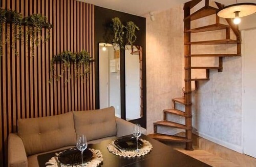 Sotteville-les-Rouen Apartment | Le Cocon du Jardin - cosy, modern, fiberglass duplex