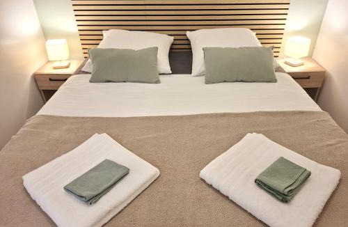 Tarbes Apartment | Le Cocon de Charme - 4pers - 2min Halle Marcadieu - 6min centre ville