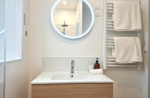 Tarbes Apartment | Le Cocon de Charme - 4pers - 2min Halle Marcadieu - 6min centre ville