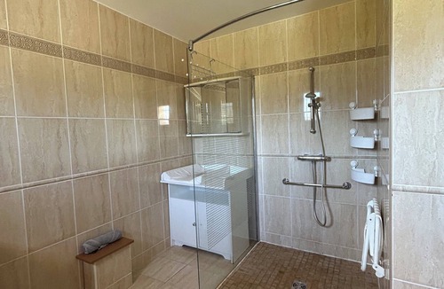 Tibiran-Jaunac Villa | Le Cocon de la Barousse - PMR house with garden & parking Pets allowed🐾