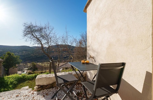 Coursegoules House | Le Cocon de la Combe - Maisonnette pour 4p