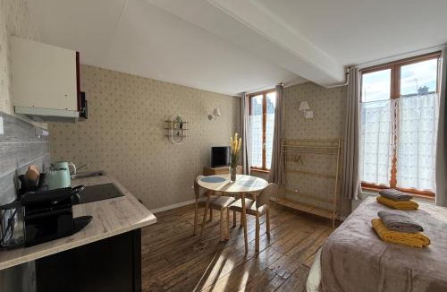 Old Town Apartment | Le Cocon de la Trinité T22