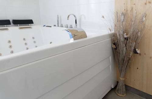 Saint-Savin House | Le Cocon de Lily