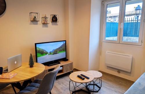 Pezens Apartment | Le Cocon de Pezens - Studio au centre du village
