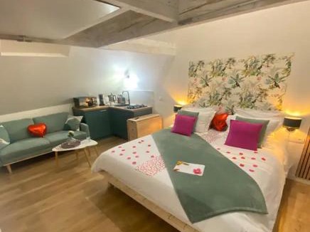 Pierrefonds Apartment | Le Cocon des Remparts-Romantique à Pierrefonds