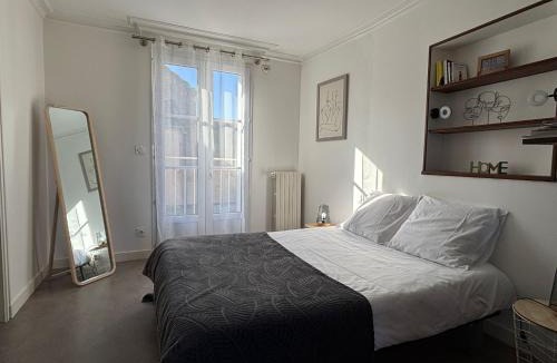 Doue-la-Fontaine Apartment | "Le Cocon Douessin" en hyper centre !