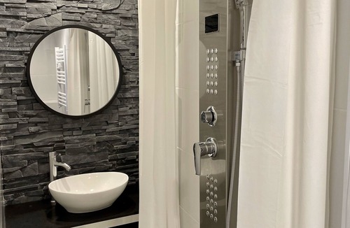 Paillet Apartment | Le Cocon du Coteau - Studio au Calme Climatisé Avec Terrasse