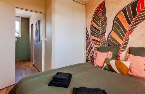 Mayenne Apartment | Le Cocon du Douanier - Séjour pro, calme et cosy