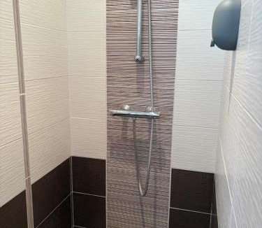 Fougeres-sur-Bievre House | Le cocon en Sologne, Châteaux, Zoo de Beauval, Piscine, WIFI, 2 chambres, 3 lits, 2 sdb