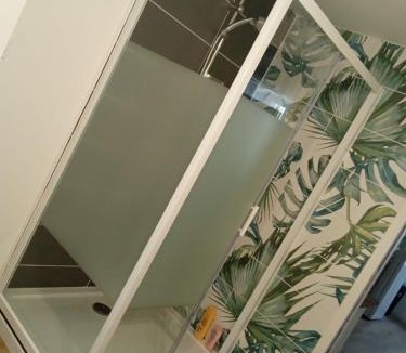 Saint-Julien-de-Vouvantes Apartment | Le Cocon Familial - Dormir Comme A La Maison -