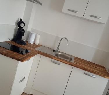 Saint-Julien-de-Vouvantes Apartment | Le Cocon Familial - Dormir Comme A La Maison -