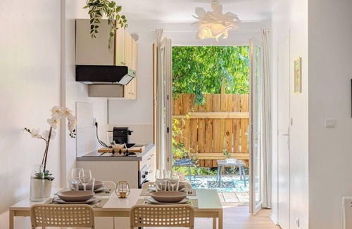 Saint-Eloi Apartment | Le Cocon II - Private garden terrace - Parking