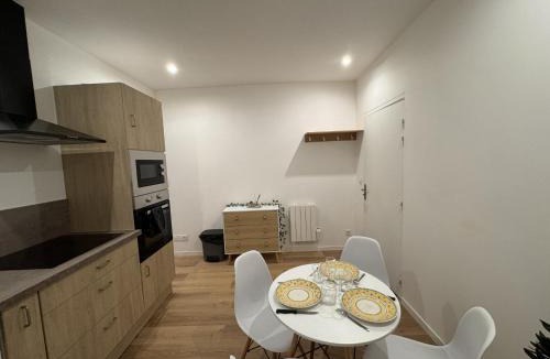 Ecommoy Apartment | Le Cocon Maison Reve Excellence