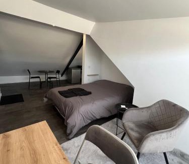 Dreux Apartment | Le Cocon Netflix & Chill