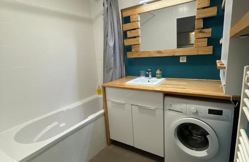 Villieu-Loyes-Mollon Apartment | Le Cocon - Paisible avec grande terrasse