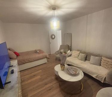 Noisy-le-Grand Apartment | Le Cocon - Paris - Netflix - Parking